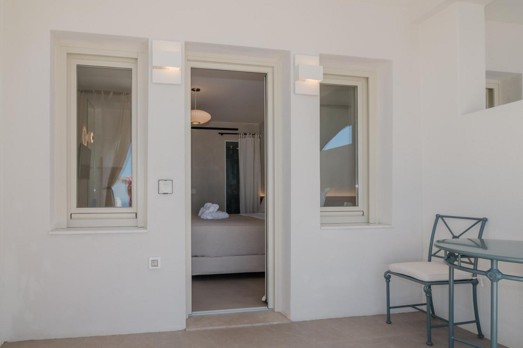 Apeiron Blue Santorini - Sustainable Adults Only 14 Plus Fira  Exterior photo