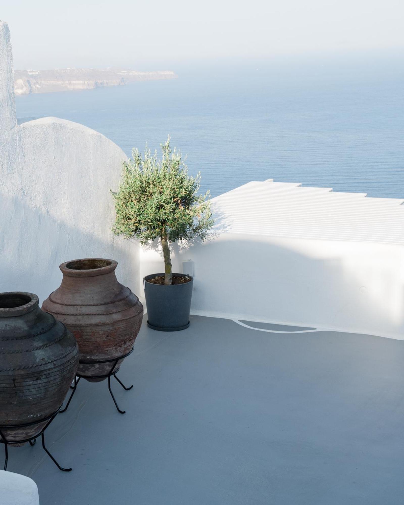 Apeiron Blue Santorini - Sustainable Adults Only 14 Plus Fira  Exterior photo