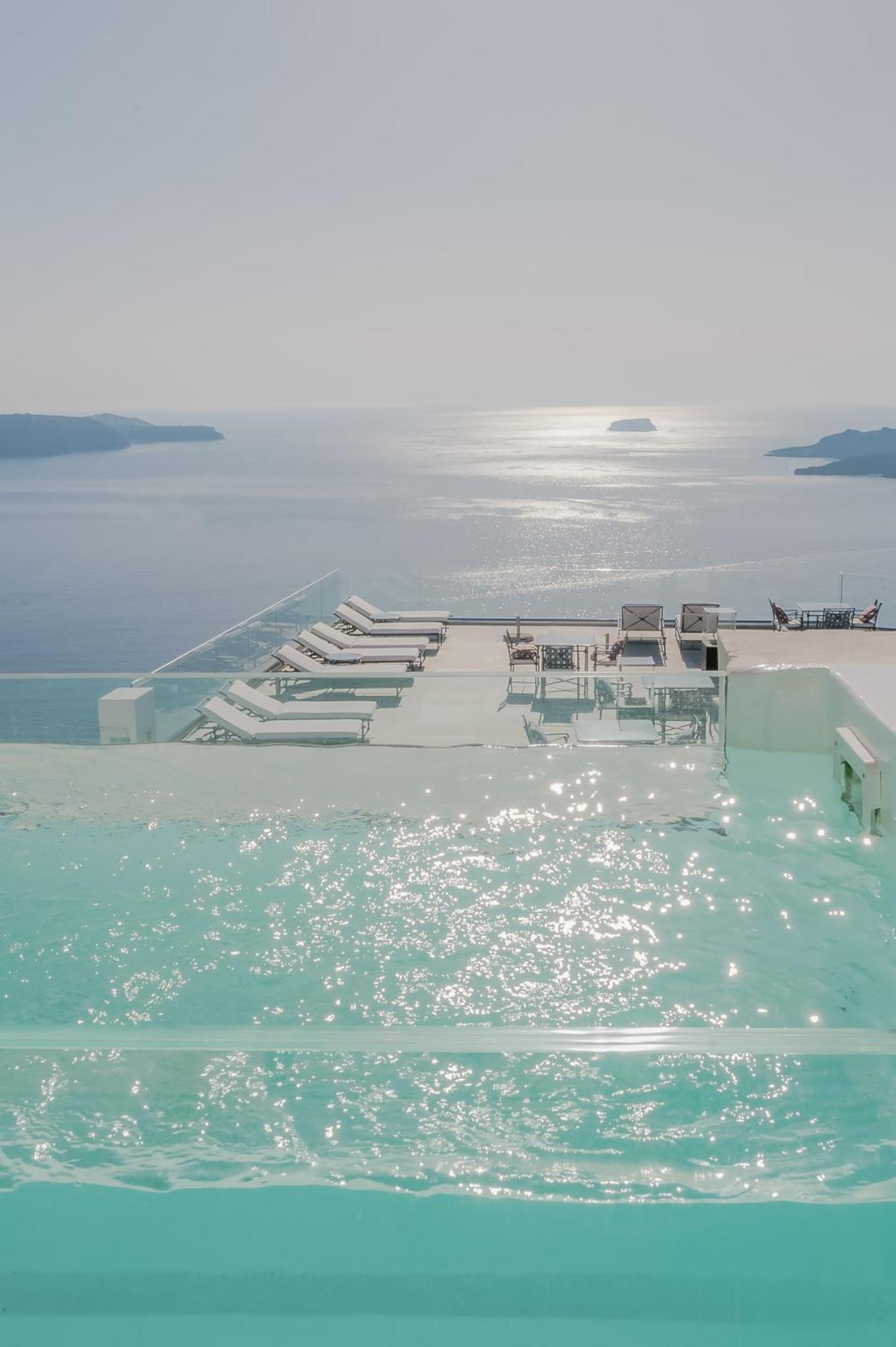 Apeiron Blue Santorini - Sustainable Adults Only 14 Plus Fira  Room photo